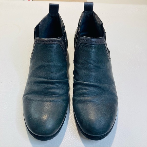 MIZ MOOZ Sz 40 Ruched Toe Cap Chelsea Style Shootie Ankle Bootie - Picture 2 of 12